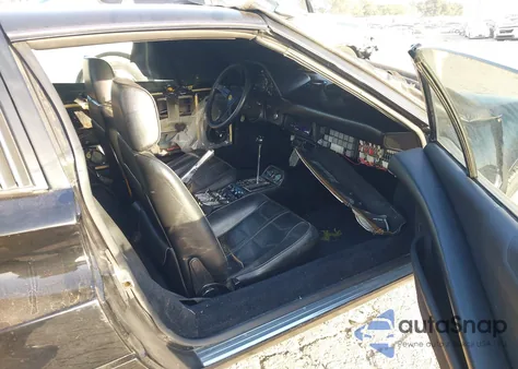 1982 Ferrari 308 Gtsi z USA, uszkodzony, nr VIN ZFFAA02A0C0039653